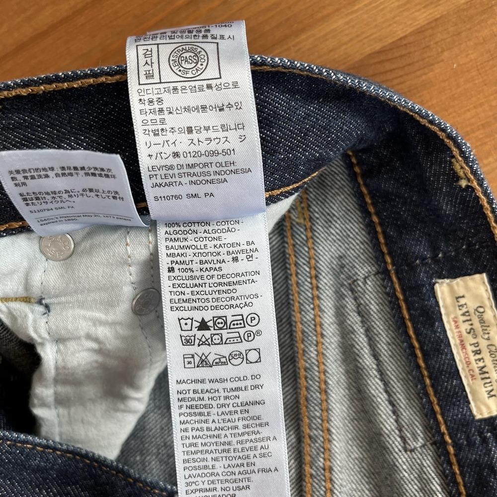 Levis Premium Ribcage WIde Leg Jeans Women 24 High Rise Dark Denim 100% Cotton - Picture 11 of 15